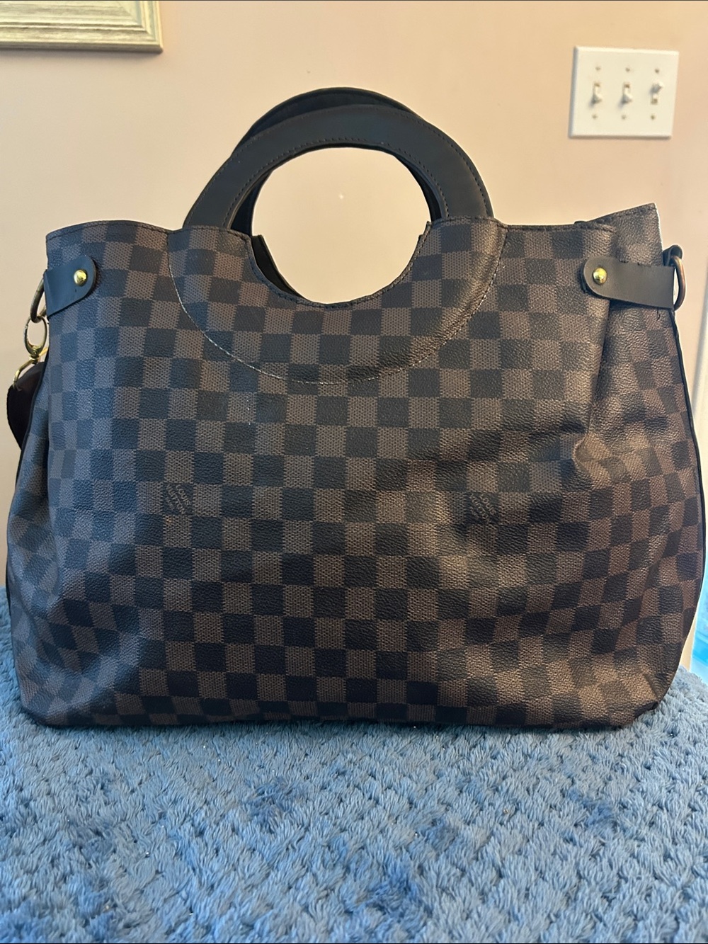Source Unknown Brown Checkerboard Tote with Round Handles